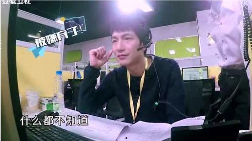 明星客服电话,明星亲临一线，服务体验升级