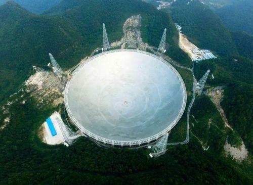 网红贴地飞行物,揭秘神秘空中现象背后的科技秘密