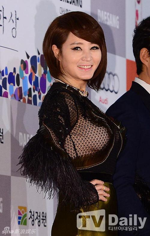 明星爆乳高清,性感魅力令人陶醉