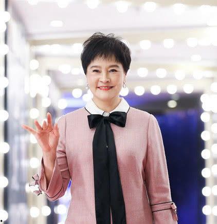 网红小饼干老公身份暴露,原来他是...